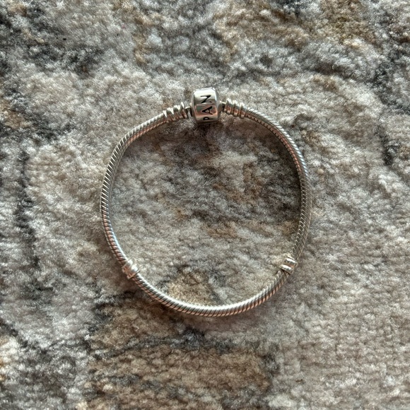 Pandora Moments Snake Chain Bracelet Size 6.7 - Picture 2 of 14